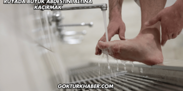 Rüyada Büyük Abdestini Altına Kaçırmak